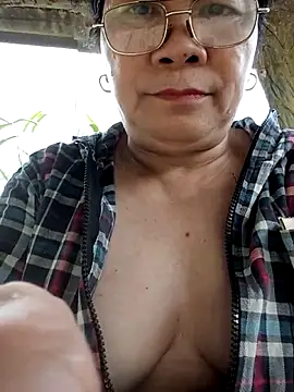 Snapshot of Funsexy1 chatting on 06-16-26, 09:42 Funsexy1 online show from 06-16-26, 09:42