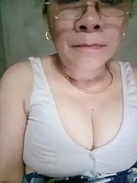 Snapshot of Funsexy1 chatting on 05-28-26, 02:41 Funsexy1 online show from 05-28-26, 02:41