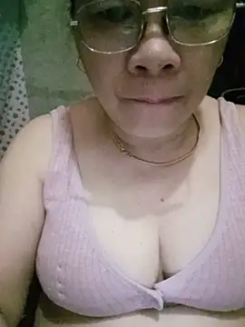 Snapshot of Funsexy1 chatting on 05-14-26, 10:18 Funsexy1 online show from 05-14-26, 10:18