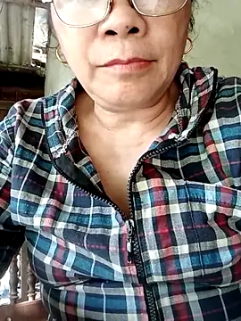 Snapshot of Funsexy1 chatting on 06-22-26, 12:27 Funsexy1 online show from 06-22-26, 12:27