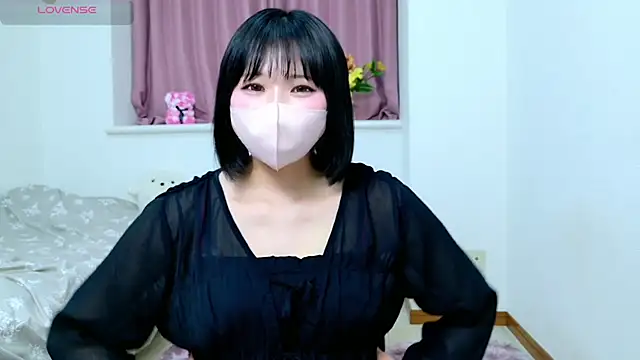 HONO  0 0   online show from 04-12-26, 02:42