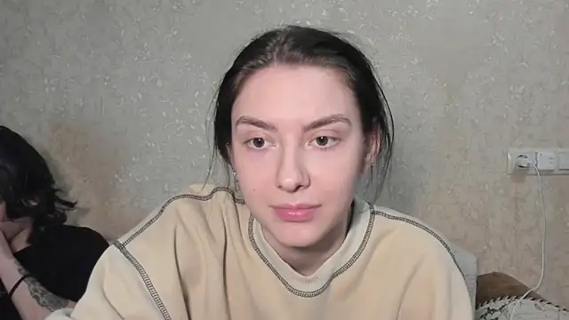 Snapshot of muuur_love231 chatting on 06-21-26, 10:15 muuur love231 online show from 06-21-26, 10:15