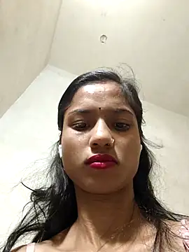 Curvy Amyra online show from 05-22-26, 03:48