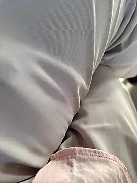 roselover2222 online show from 04-16-26, 12:39