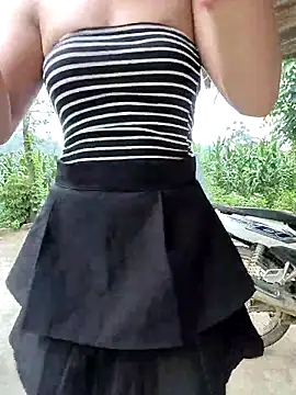 Snapshot of Ruby_Lucy chatting on 05-20-26, 11:13 Ruby Lucy online show from 05-20-26, 11:13