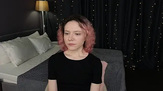 HottoKori online show from 04-17-26, 05:32