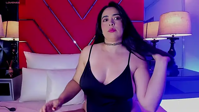 Snapshot of Sofia-Venegas chatting on 04-24-26, 12:51 Sofia-Venegas online show from 04-24-26, 12:51