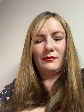 Snapshot of Susan_Wright chatting on 06-17-26, 11:53 Susan Wright online show from 06-17-26, 11:53