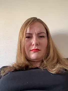 Snapshot of Susan_Wright chatting on 06-05-26, 10:43 Susan Wright online show from 06-05-26, 10:43