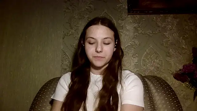  Yuni online show from 04-21-26, 04:35