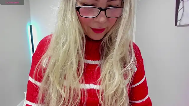 Snapshot of Perlaa-sweett chatting on 07-01-26, 01:11 Perlaa-sweett online show from 07-01-26, 01:11
