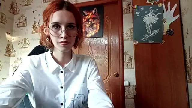 SirenFrost online show from 06-07-26, 03:39