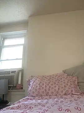 DaddysLiLNaughtyWife online show from 04-11-26, 09:07