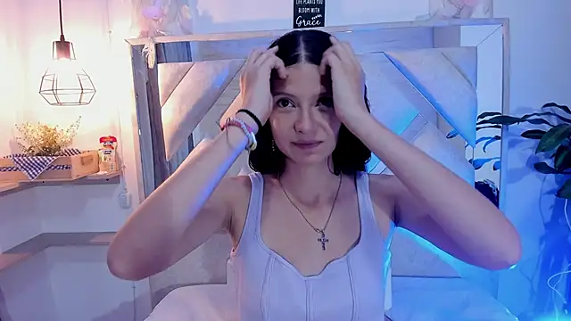Snapshot of sofy_bonnet1 chatting on 05-14-26, 11:29 sofy bonnet1 online show from 05-14-26, 11:29