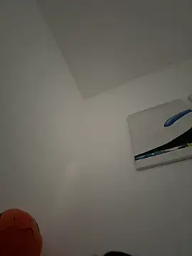 Supremegirlvibes online show from 05-03-26, 06:00