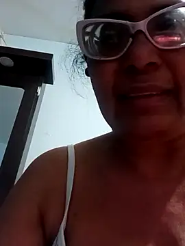 sexymomsn online show from 04-05-26, 01:23