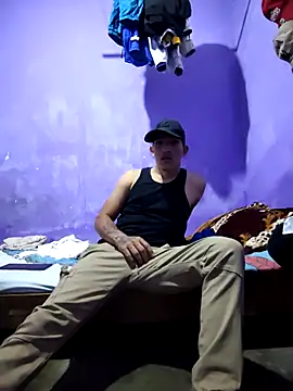 Snapshot of eduardo232345 chatting on 03-24-26, 01:33 eduardo232345 online show from 03-24-26, 01:33