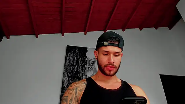 Snapshot of Santos_ramirez1 chatting on 03-23-26, 01:44 Santos ramirez1 online show from 03-23-26, 01:44