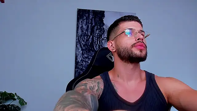 Santos ramirez1 online show from 06-25-26, 04:23