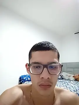 Snapshot of luis_sanchez018 chatting on 07-22-26, 10:17 luis sanchez018 online show from 07-22-26, 10:17