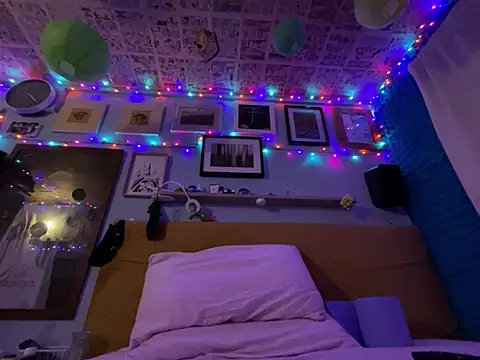 MyCockWantsYourWetVagina online show from 03-25-26, 04:23