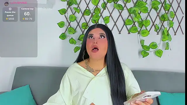 Arialane  online show from 03-31-26, 02:02