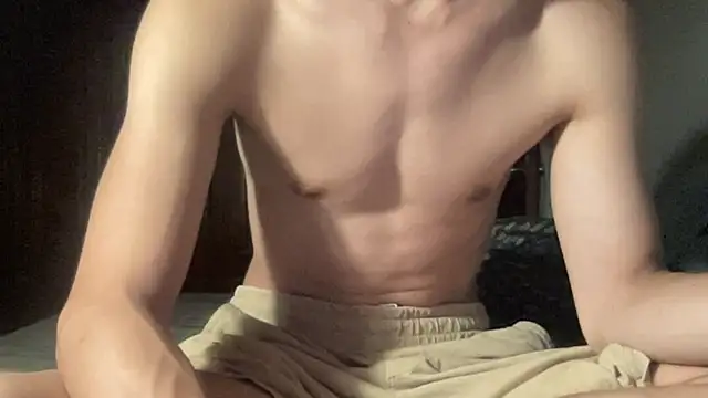 Snapshot of Mauriice chatting on 04-14-26, 04:34 Mauriice online show from 04-14-26, 04:34