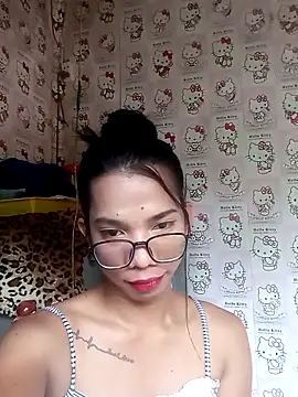 Snapshot of Lady_trix01 chatting on 05-24-26, 05:51 Lady trix01 online show from 05-24-26, 05:51