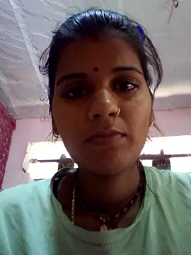 Snapshot of Raveena0990 chatting on 05-19-26, 02:07 Raveena0990 online show from 05-19-26, 02:07