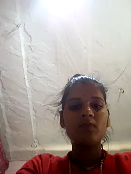 Snapshot of Raveena0990 chatting on 05-18-26, 02:01 Raveena0990 online show from 05-18-26, 02:01