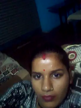 Snapshot of Raveena0990 chatting on 05-15-26, 03:21 Raveena0990 online show from 05-15-26, 03:21