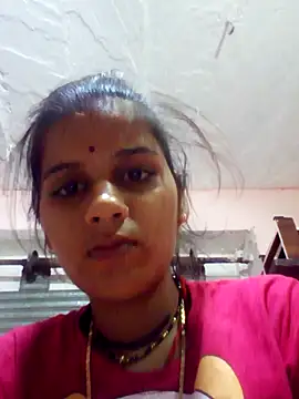 Snapshot of Raveena0990 chatting on 05-14-26, 02:58 Raveena0990 online show from 05-14-26, 02:58