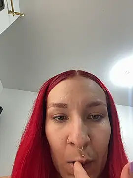 Amelie-RedHoney online show from 04-06-26, 07:15