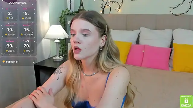 Snapshot of Emma_peach chatting on 07-14-26, 10:21 Emma peach online show from 07-14-26, 10:21
