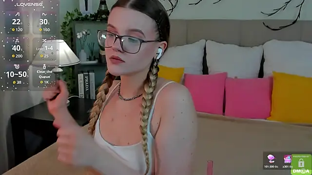 Snapshot of Emma_peach chatting on 07-16-26, 07:38 Emma peach online show from 07-16-26, 07:38