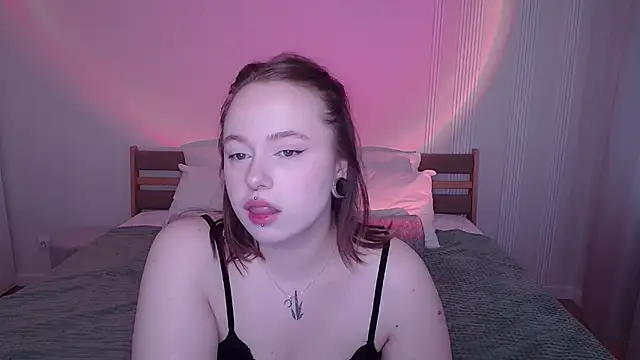 SelenaLily online show from 04-01-26, 01:01