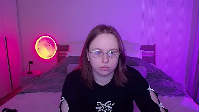 SelenaLily online show from 04-07-26, 03:47