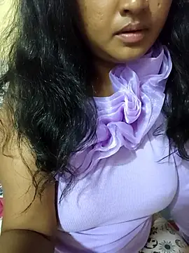 Snapshot of Tridha_2 chatting on 04-12-26, 11:52 Tridha 2 online show from 04-12-26, 11:52