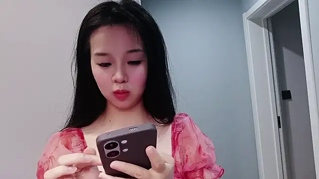 Snapshot of Sweet_Tang chatting on 03-29-26, 07:21 Sweet Tang online show from 03-29-26, 07:21