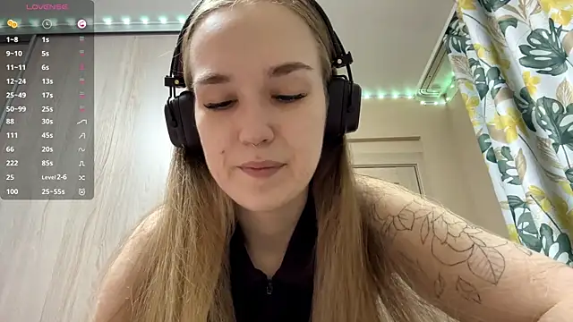 DenitaSpace online show from 04-23-26, 02:19