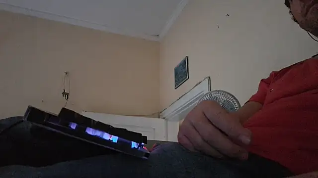 Sueliton2 online show from 04-07-26, 07:04