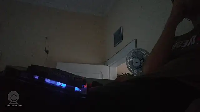 Sueliton2 online show from 03-24-26, 08:53