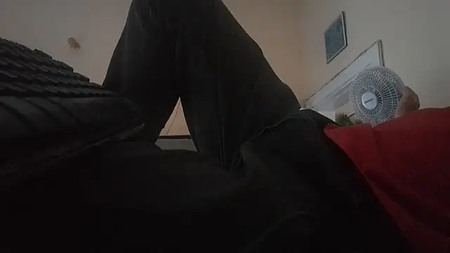 Sueliton2 online show from 04-16-26, 07:36