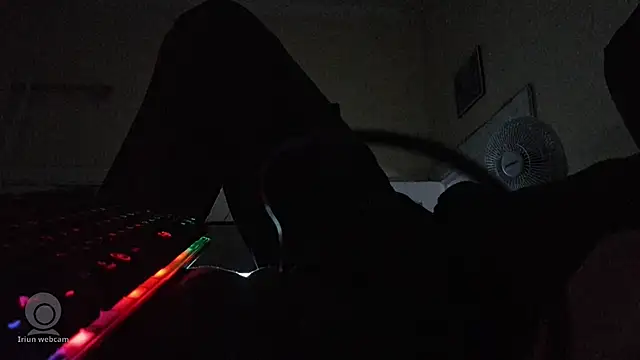 Sueliton2 online show from 04-13-26, 09:08