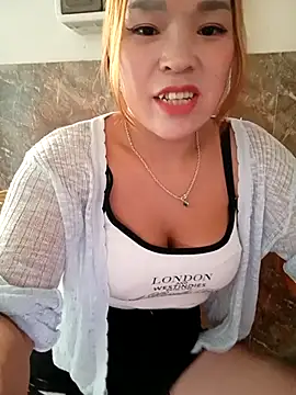 Snapshot of sena_baby chatting on 05-15-26, 12:19 sena baby online show from 05-15-26, 12:19