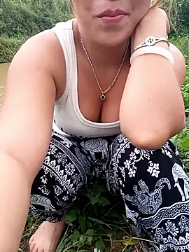 Snapshot of sena_baby chatting on 06-19-26, 11:27 sena baby online show from 06-19-26, 11:27