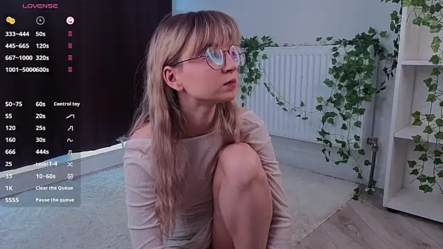 aviaveavii online show from 04-02-26, 02:57