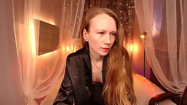 Snapshot of NicoleMiless chatting on 05-23-26, 12:37 NicoleMiless online show from 05-23-26, 12:37