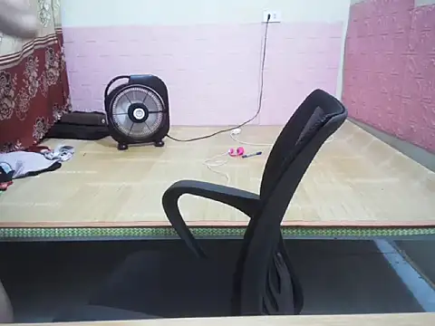 Snapshot of lusa_baby chatting on 06-25-26, 09:47 lusa baby online show from 06-25-26, 09:47