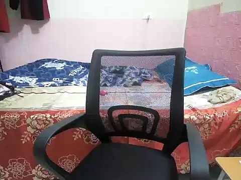 Snapshot of lusa_baby chatting on 05-23-26, 01:21 lusa baby online show from 05-23-26, 01:21
